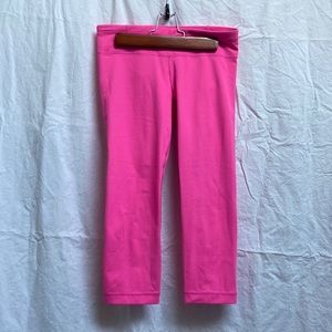 Under Armour Cropped workout leggings